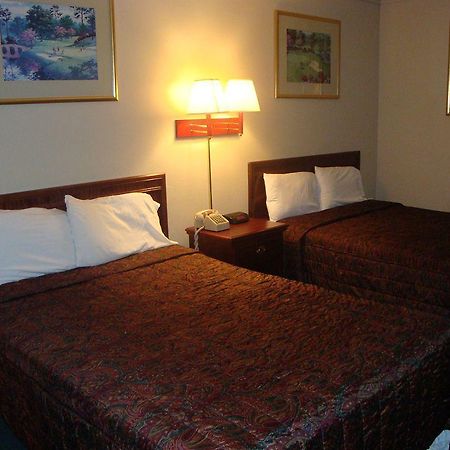 Econo Lodge Asheboro Buitenkant foto