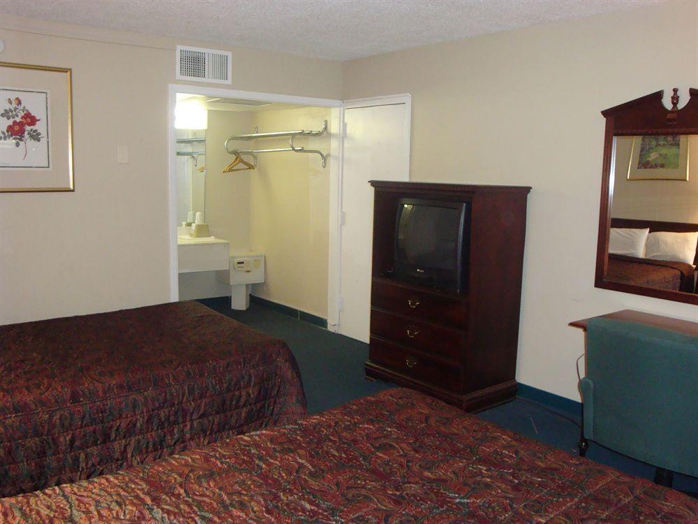 Econo Lodge Asheboro Buitenkant foto